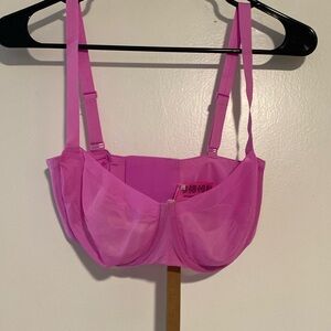 No show molded unlined balconette.